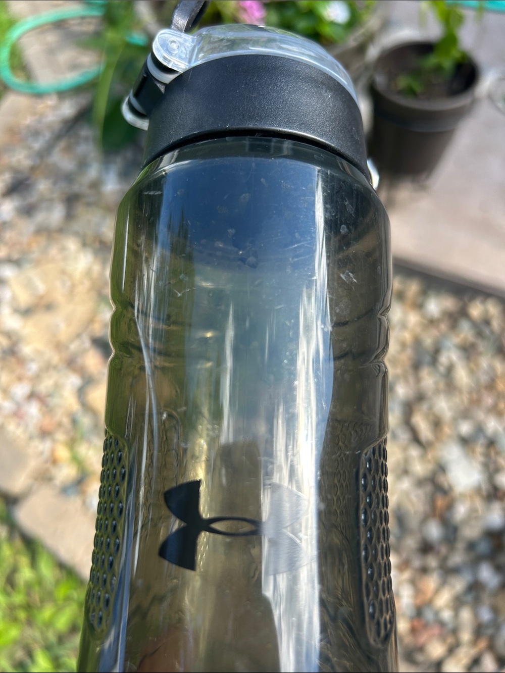 Under Armour Smoke Gray Plastic Flip Top Water Bottle 
24 oz - Picture 9 of 11